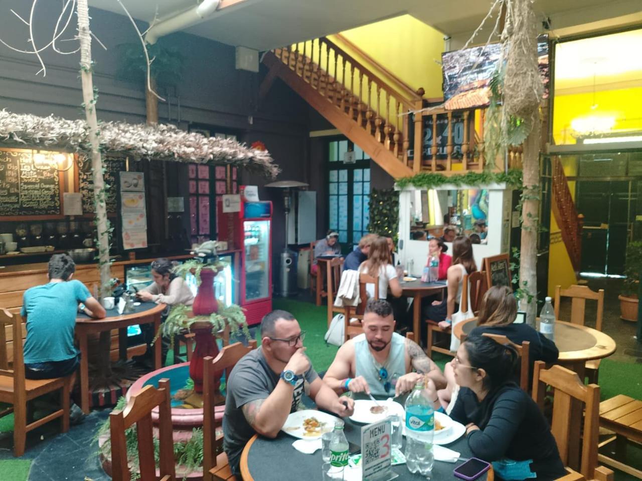 Saint Peter'S Llama Hostal La Paz Exteriér fotografie